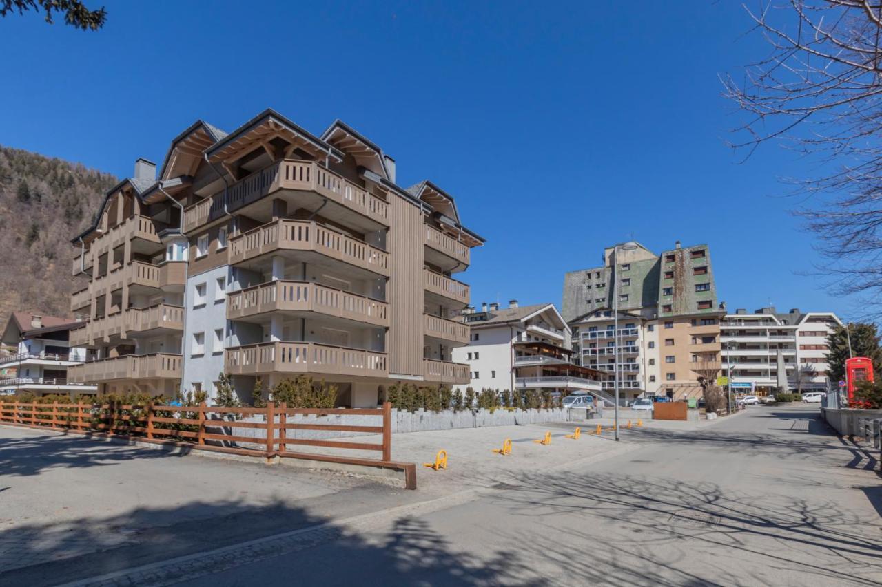 Cristallo Apartment - Ristrutturato Nuovo Centro Aprica Kültér fotó